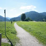 Haus Vierjahreszeiten *
