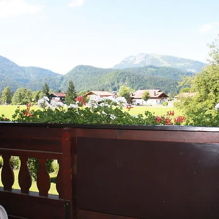 Haus Vierjahreszeiten Apartment *