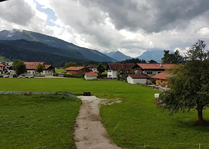 Haus Vierjahreszeiten Apartment *