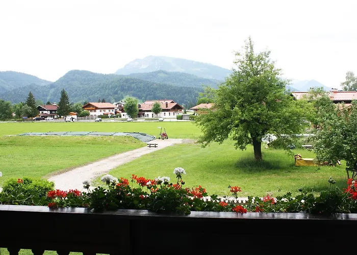 Haus Vierjahreszeiten *