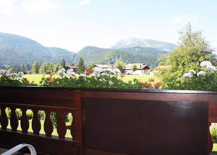 Haus Vierjahreszeiten Apartment *