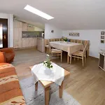 Haus Vierjahreszeiten *