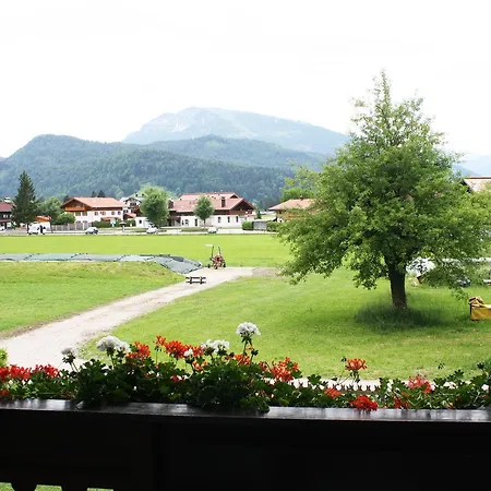 Haus Vierjahreszeiten *