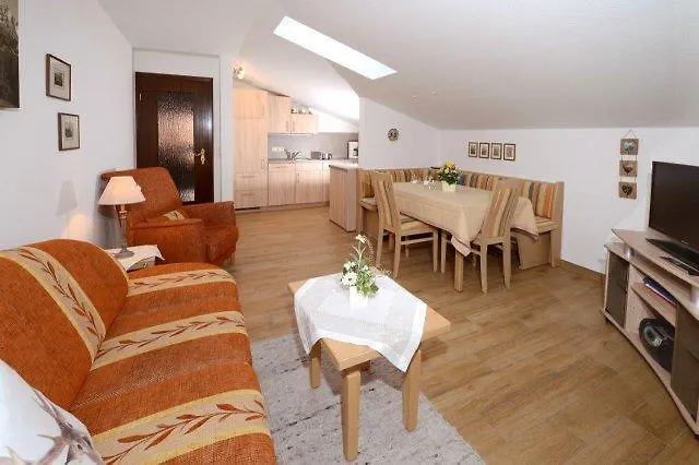 Haus Vierjahreszeiten Apartamento Reit im Winkl